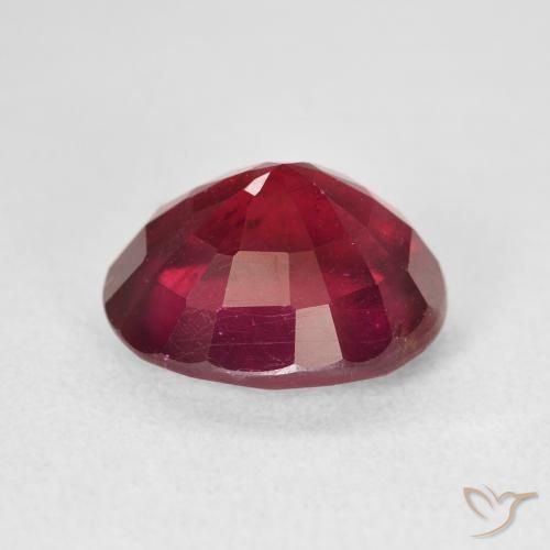 Rubino Medium Dark-Red naturale da 7.45 ct, Ovale, VS