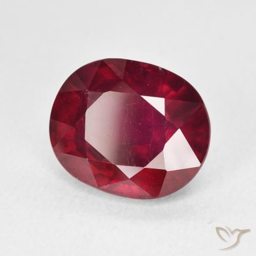 Rubino Sangue rosso naturale da 7.67 ct, Ovale, VS