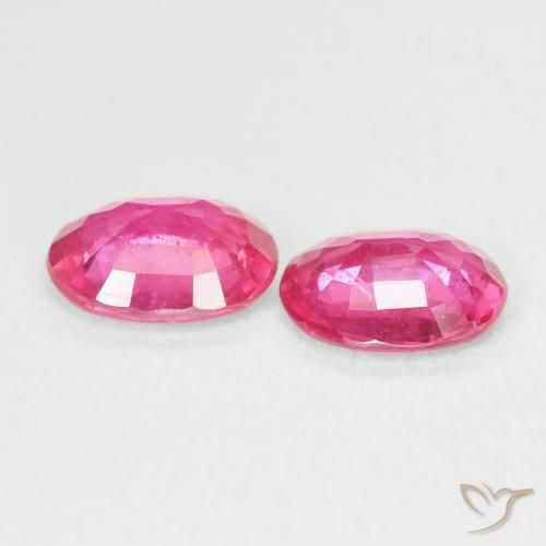 Gemme di Rubino Magenta intenso naturale da 2.94 ct, Ovale, VS