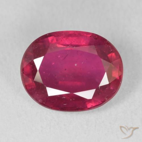 3.29ct Naturale Rosso tendente al rosa Rubino, Ovale, VS-SI