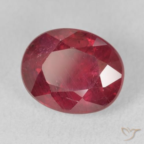 Rubino Cremisi Profondo naturale da 4.75 ct, Ovale, VS-SI