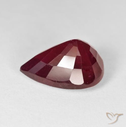 Rubino Rosso scuro naturale da 15.39 ct, Forma a pera, VS