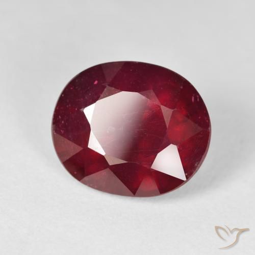 Rubino Rosso scuro naturale da 11.22 ct, Ovale, VS