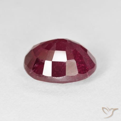 Rubino Rosso medio naturale da 5.88 ct, Ovale, VS