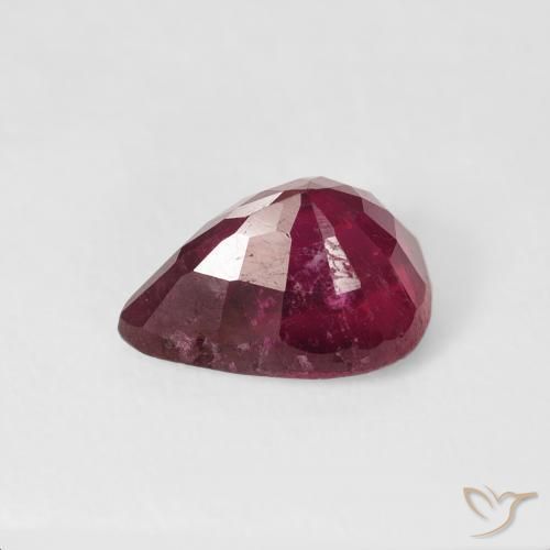 Rubino Cremisi Profondo naturale da 2.72 ct, Forma a pera, VS
