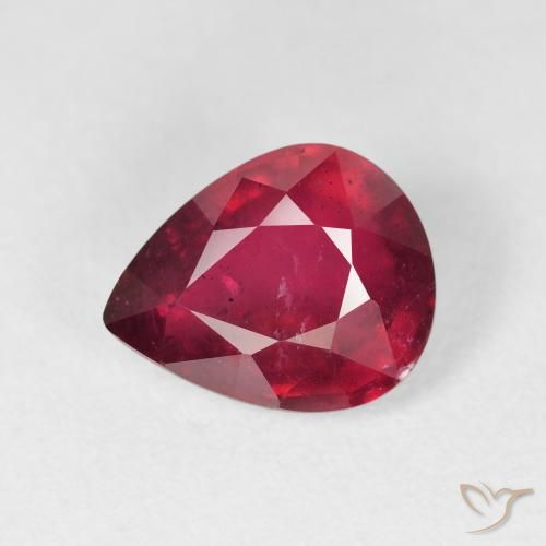 Rubino Rosso scuro naturale da 3.23 ct, Forma a pera, VS