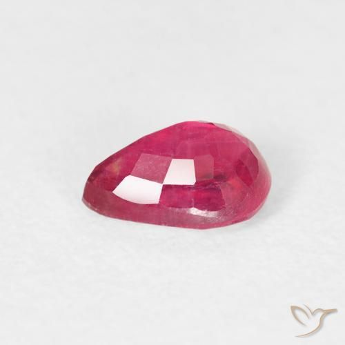 Rubino Rosso chiaro naturale da 0.63 ct, Forma a pera, VS-SI
