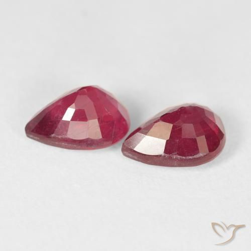 Gemme di Rubino Rosso medio naturale da 3.53 ct, Forma a pera, VS-SI