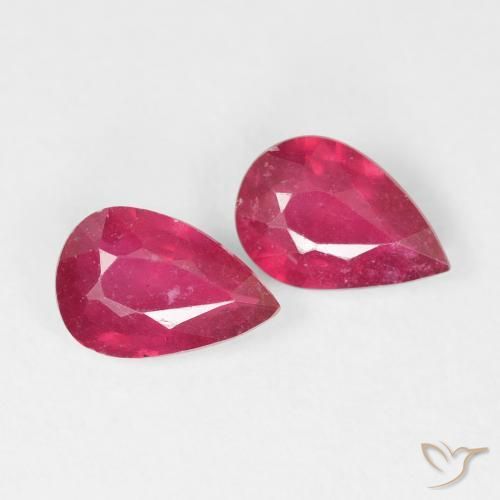 Gemme di Rubino Cremisi Profondo naturale da 1.53 ct, Forma a pera, VS-SI