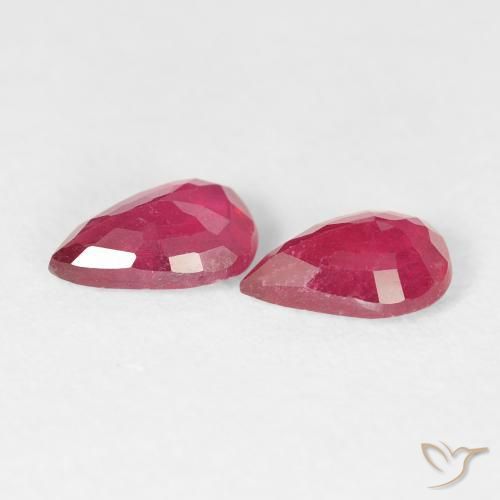 Gemme di Rubino Cremisi Profondo naturale da 1.53 ct, Forma a pera, VS-SI