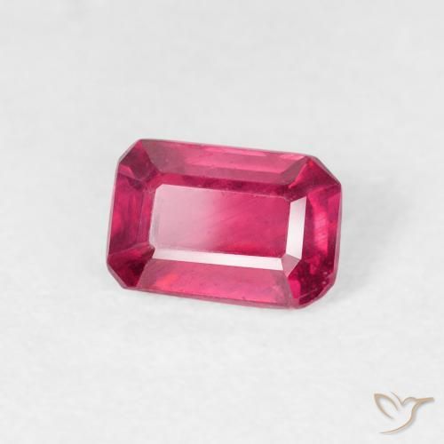 Rubino Rosso chiaro naturale da 0.70 ct, Ottagonale / Taglio smeraldo, VS