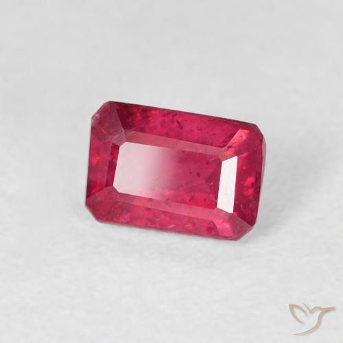 Rubino Rosso medio naturale da 1.06 ct, Ottagonale / Taglio smeraldo, VS