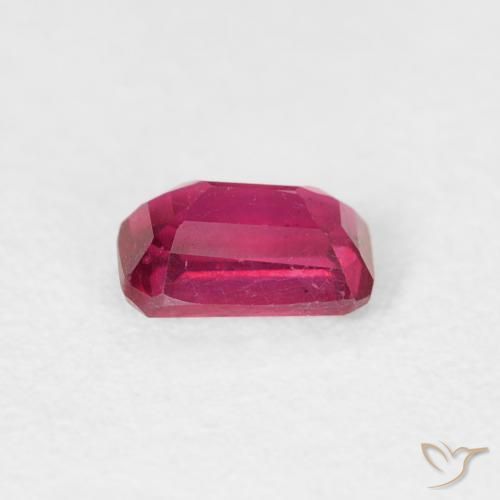 Rubino Rosso chiaro naturale da 0.69 ct, Ottagonale / Taglio smeraldo, VS