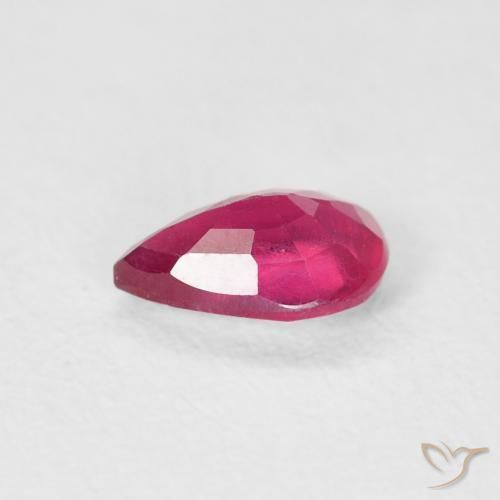 Rubino Rosso tendente al rosa naturale da 0.56 ct, Forma a pera, VS-SI