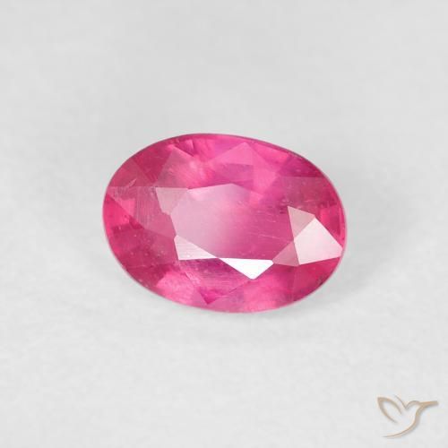 Rubino Magenta intenso naturale da 1.27 ct, Ovale, VS