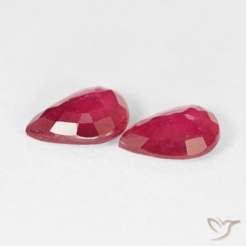 Gemme di Rubino Cremisi Profondo naturale da 2.45 ct, Forma a pera, VS-SI