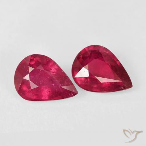 Gemme di Rubino Cremisi Profondo naturale da 2.82 ct, Forma a pera, VS-SI