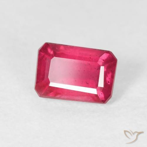 Rubino Rosso medio naturale da 1.04 ct, Ottagonale / Taglio smeraldo, VS