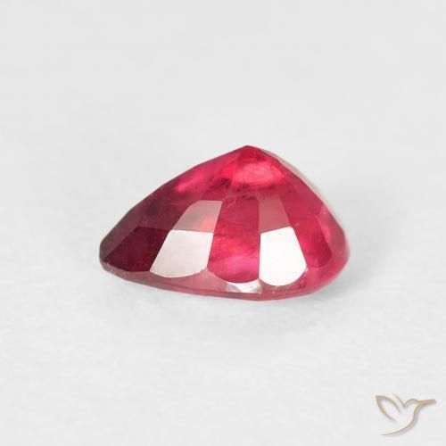 Rubino Cremisi Profondo naturale da 0.72 ct, Forma a pera, VS-SI