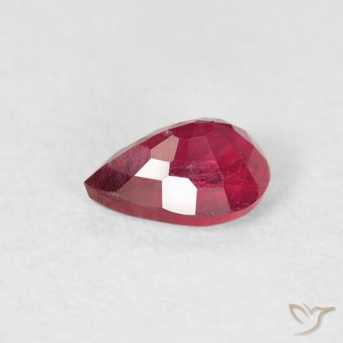Rubino Rosso scuro naturale da 0.65 ct, Forma a pera, VS-SI
