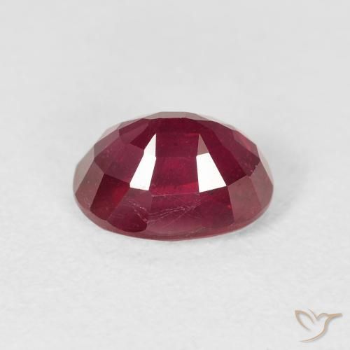 Rubino Rosso scuro naturale da 2.17 ct, Ovale, VS
