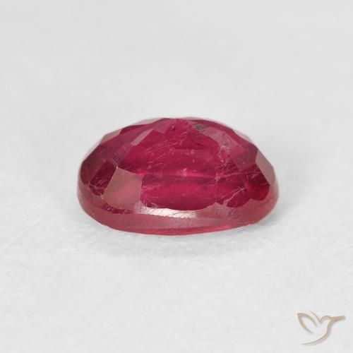 Rubino Sangue rosso naturale da 2.05 ct, Ovale, VS
