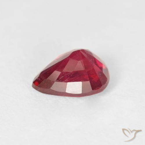 Rubino Rosso medio naturale da 1.49 ct, Forma a pera, VS