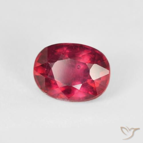 Rubino Sangue rosso naturale da 2.23 ct, Ovale, VS-SI