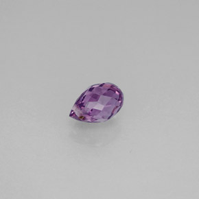 Zaffiro naturale viola da 0,92 ct, briolette, VS