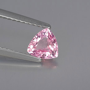 Zaffiro naturale rosa da 0,64 ct, trillion, VS