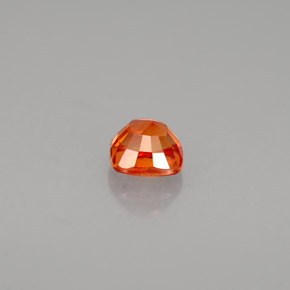 Zaffiro naturale arancione da 0,55 ct, taglio a cuscino, VS