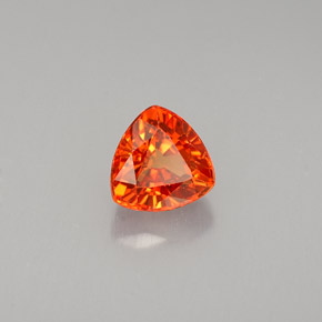 Zaffiro naturale arancione da 0,97 ct, trillion, VS