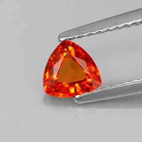 Zaffiro naturale arancione da 0,65 ct, trillion, VVS-VS