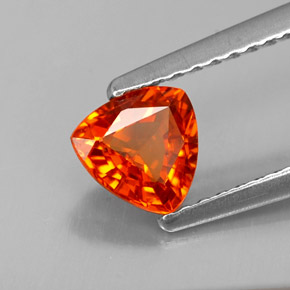 Zaffiro naturale arancione da 0,78 ct, trillion, VVS-VS