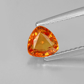 Zaffiro naturale arancione da 0,84 ct, trillion, VVS-VS