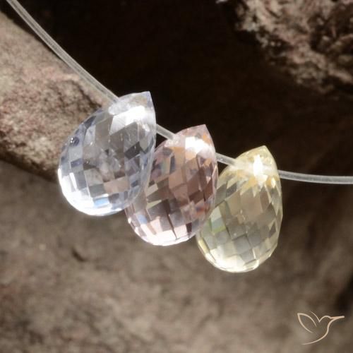 Gemme di Zaffiro Multicolore naturale da 2.27 ct, Taglio briolette, VVS