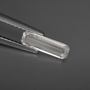 Zaffiro naturale bianco da 0,61 ct, taglio smeraldo, VS