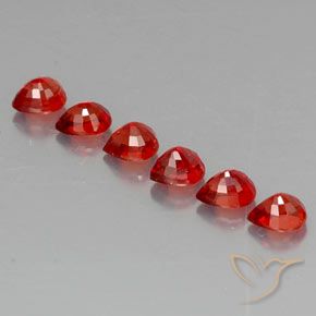 Gemme di Zaffiro Rosso brillante naturale da 2.40 ct, Forma a pera, VVS-VS