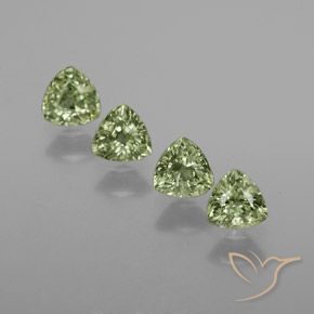 Gemme di Zaffiro Verde foresta chiaro naturale da 1.71 ct, Taglio trillion, VS