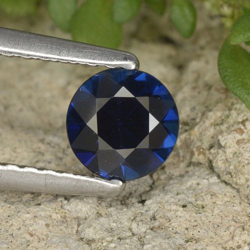 Zaffiro Blu scuro naturale da 0.63 ct, Rotondo, VVS