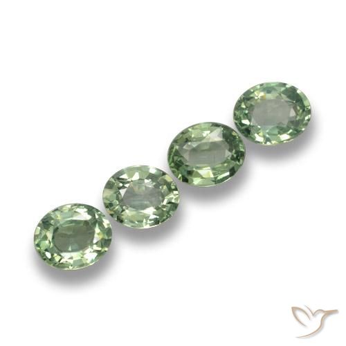 Gemme di Zaffiro Verde medio-chiaro naturale da 3.20 ct, Ovale, VVS-VS