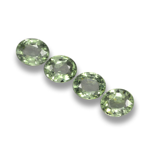 Gemme di zaffiro medium light green naturale da 3,02 ct, taglio ovale, VVS-VS