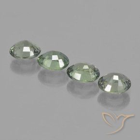 Gemme di Zaffiro Verde foresta chiaro naturale da 2.92 ct, Ovale, VVS-VS