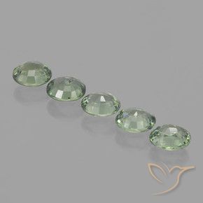 Gemme di Zaffiro Verde muschio naturale da 4.20 ct, Ovale, VVS-VS