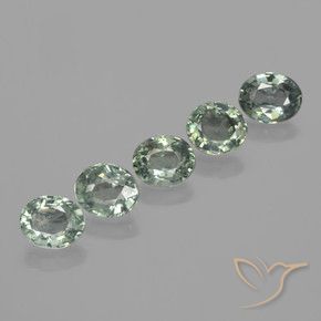 Gemme di Zaffiro Verde caldo naturale da 3.85 ct, Ovale, VVS-VS