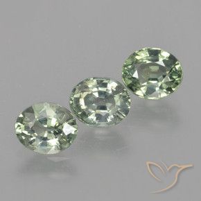 Gemme di Zaffiro Verde foresta chiaro naturale da 2.71 ct, Ovale, VVS-VS