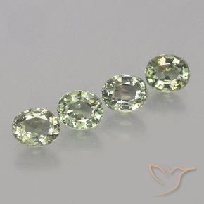 Gemme di Zaffiro Verde chiaro naturale da 3.85 ct, Ovale, VVS-VS