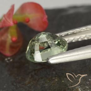 Zaffiro Verde chiaro naturale da 0.85 ct, Ovale, VVS-VS