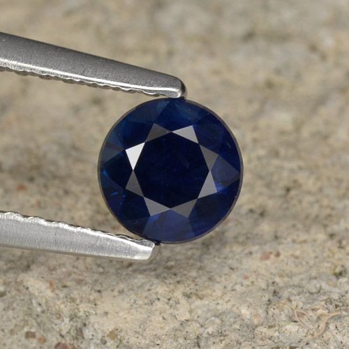 Zaffiro Blu navy naturale da 0.65 ct, Rotondo, VVS-VS