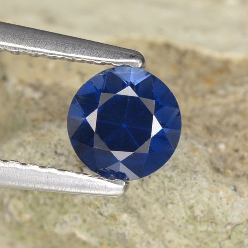 Zaffiro Blu navy naturale da 0.62 ct, Rotondo, VVS-VS